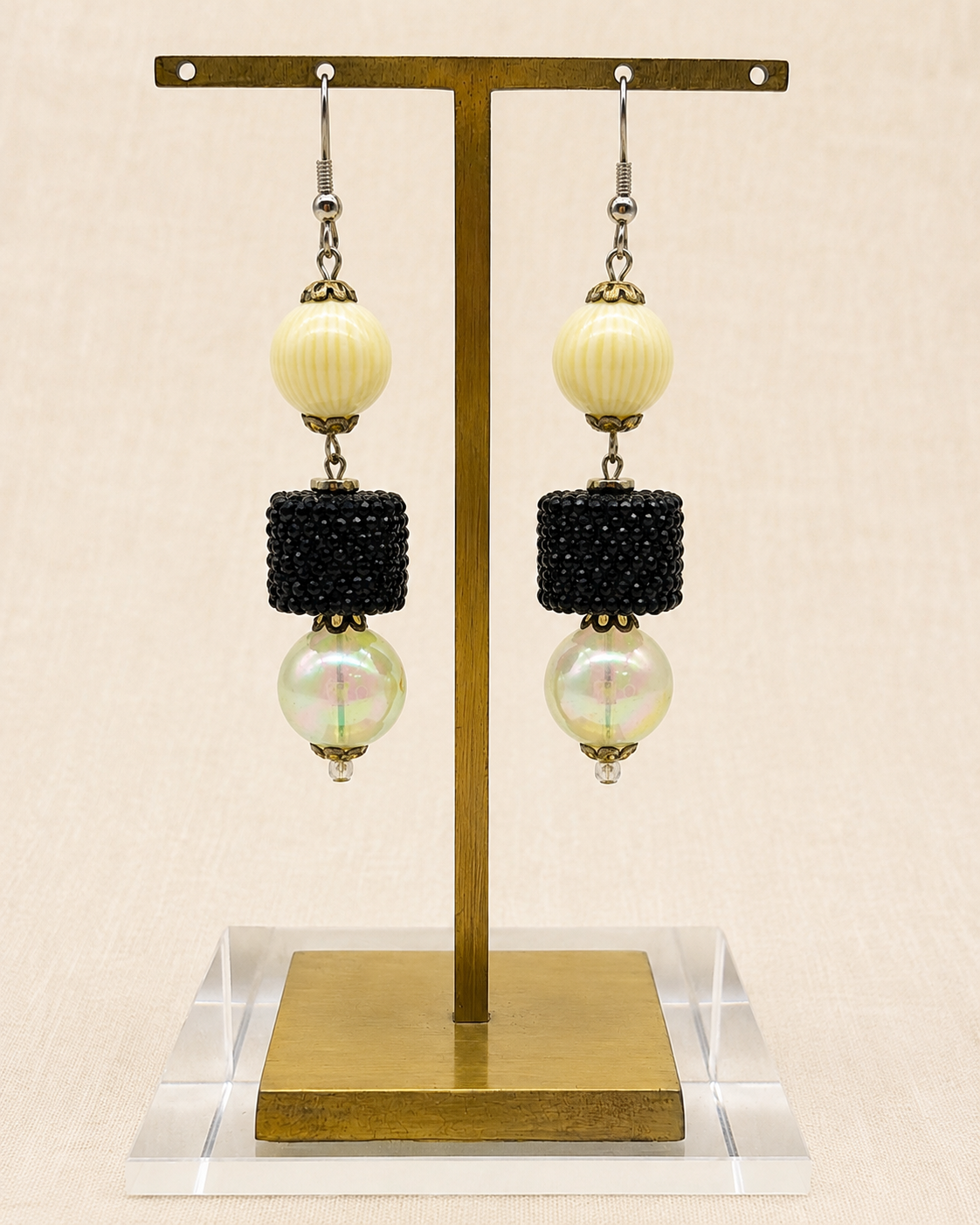 The Prism Relic Collection — Black 16