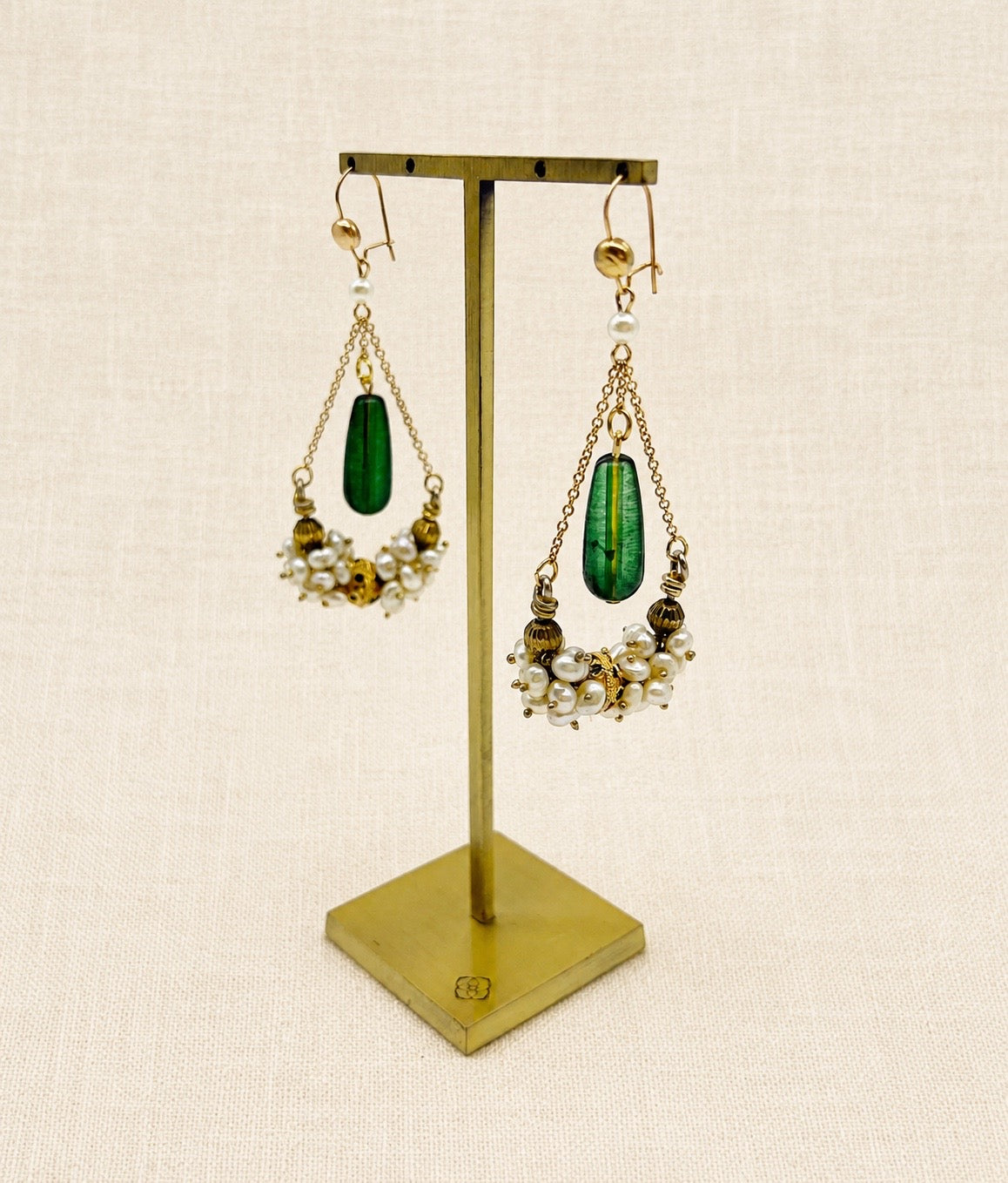 019 — The Pearl Garland