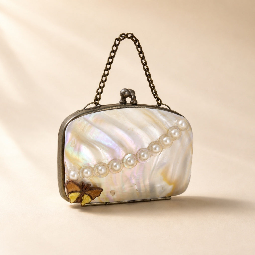 039 — The Pearlwing Purse