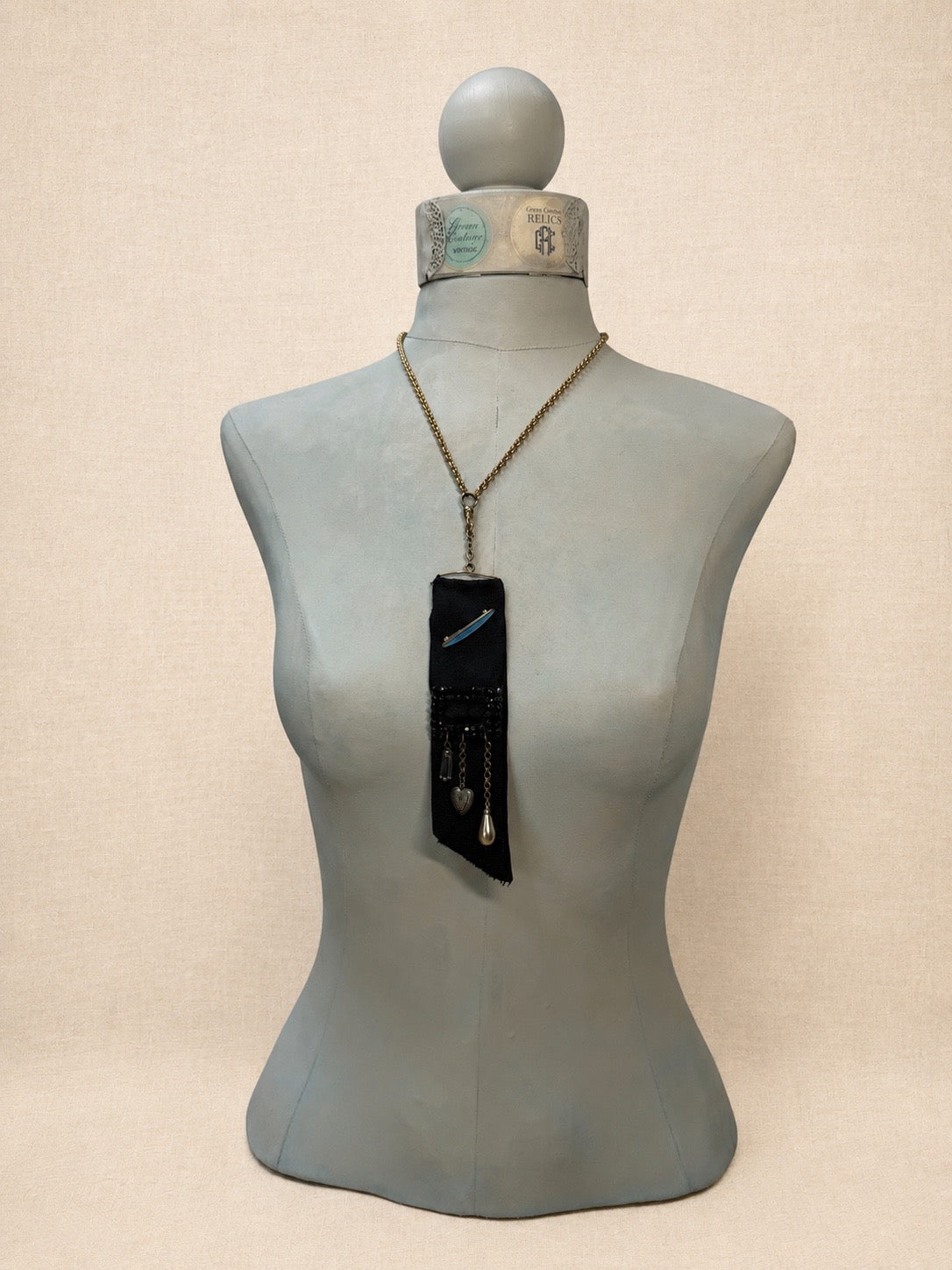 033 — The Keeper’s Ribbon